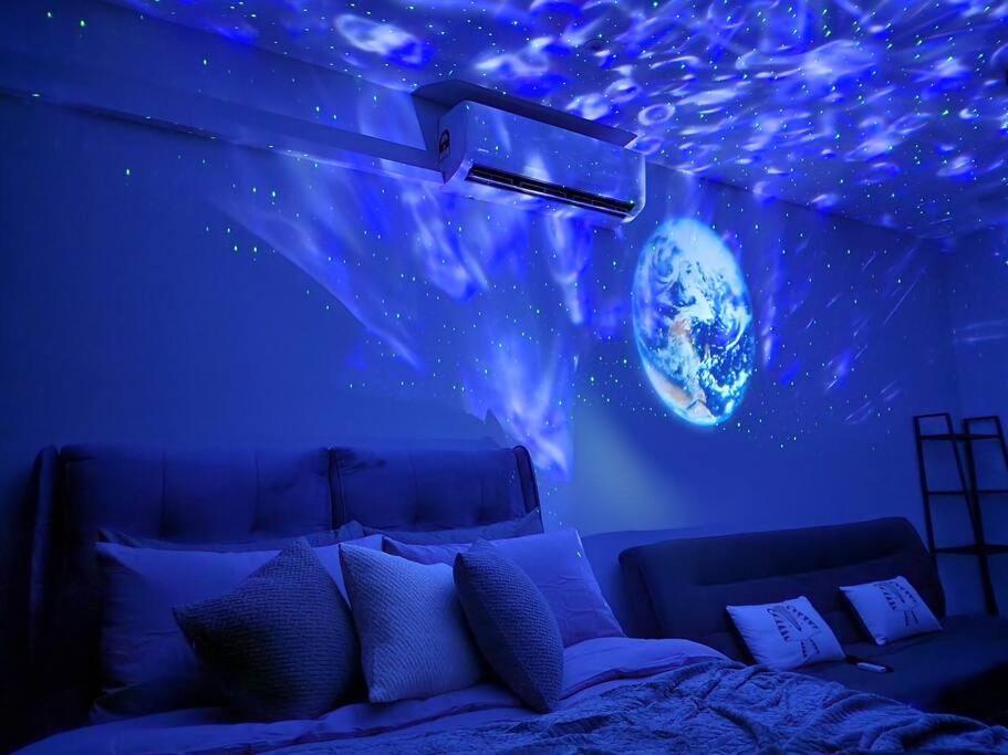 Apartment Experience Movie Under The Stars Galaxy - - 15 Mins To Ciq