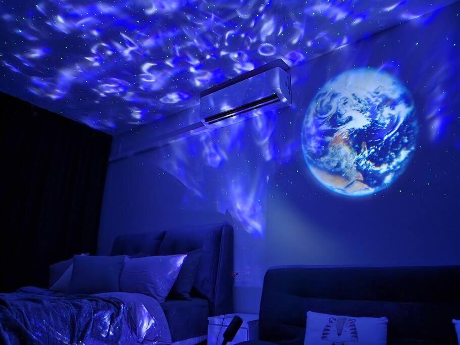 Apartment Experience Movie Under The Stars Galaxy - - 15 Mins To Ciq *